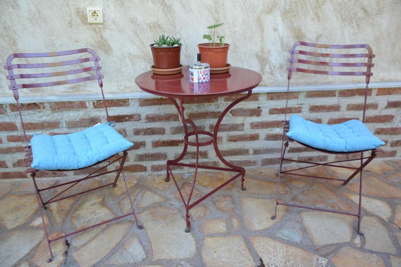 Mozart House Studio Amarynthos Bagian luar foto