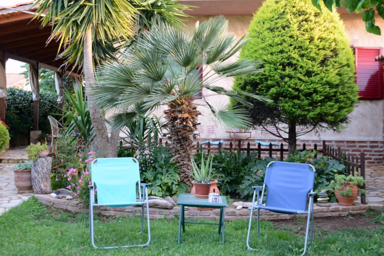 Mozart House Studio Amarynthos Bagian luar foto