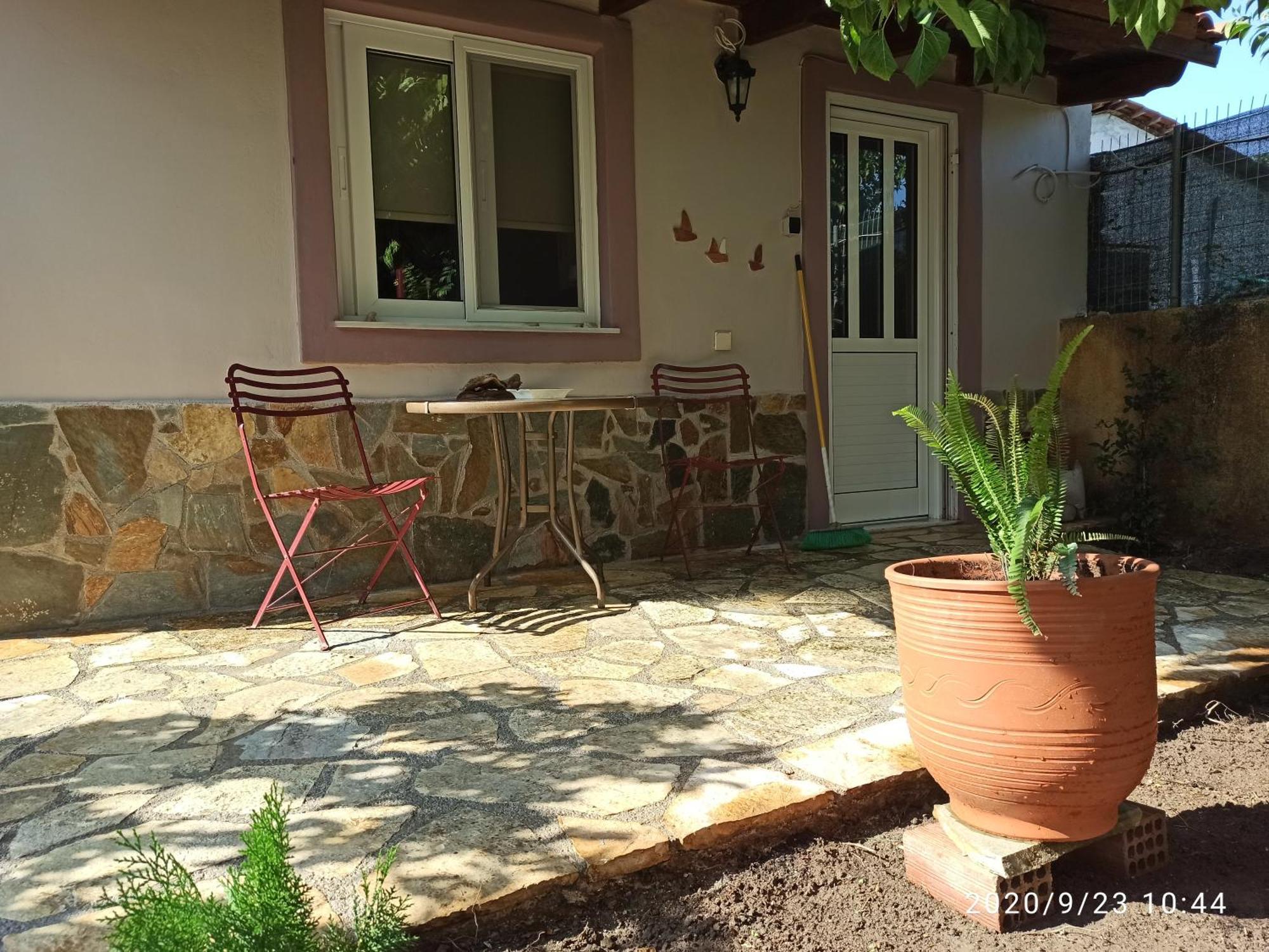 Mozart House Studio Amarynthos Bagian luar foto